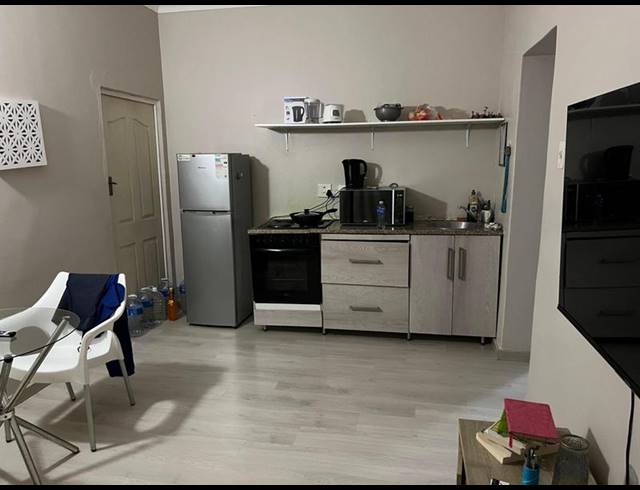 1 BEDROOM PROPERTY TO RENT IN ESSENWOOD